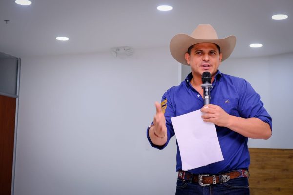 César Ortiz Zorro, gobernador de Casanare