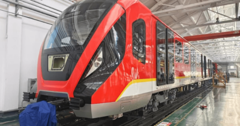 primer tren del Metro de Bogotá (2)