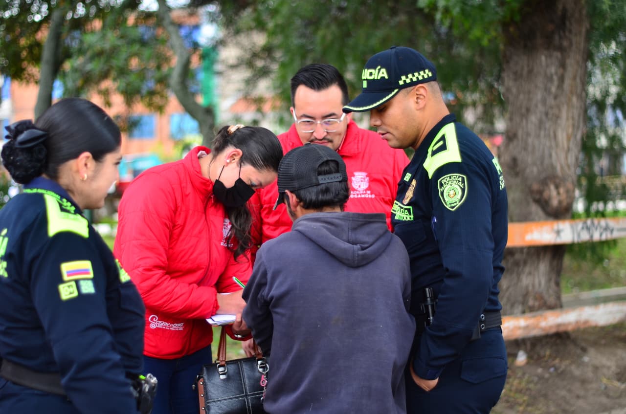 En Sogamoso ya no se encierra a la gente: ahora se le da comida, abrigo y una segunda oportunidad