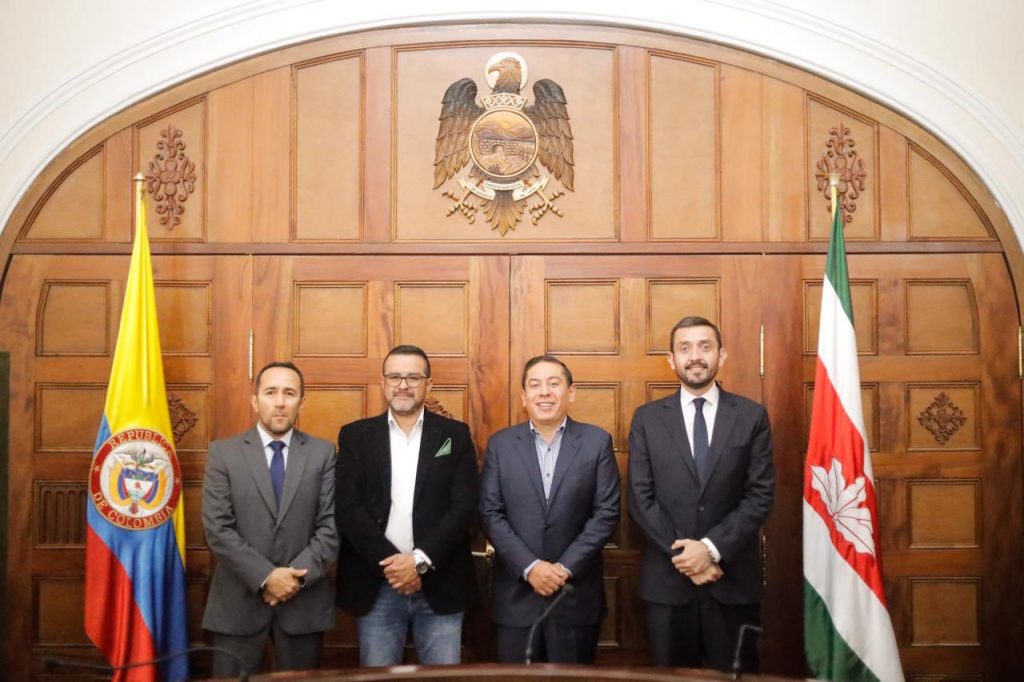 Nuevos secretarios de Carlos Amaya