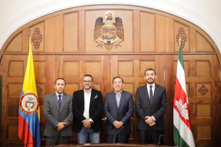Nuevos secretarios de Carlos Amaya