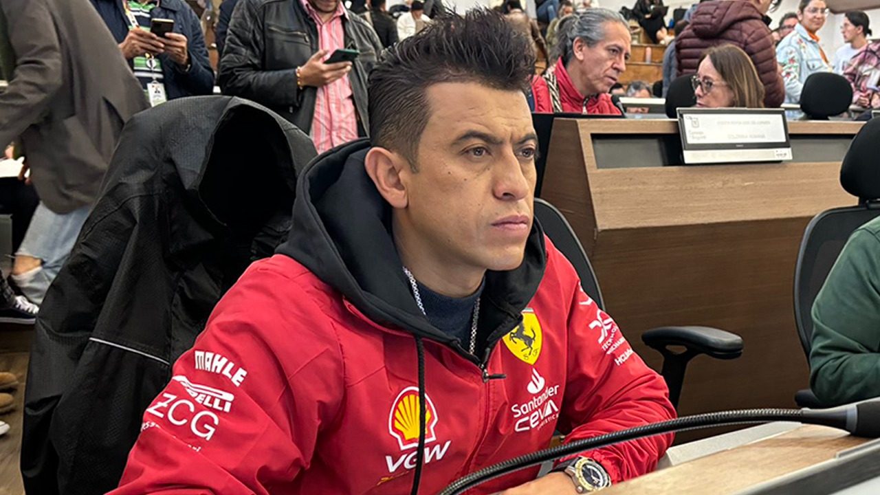 ¡Fuchi sancionado! Procuraduría suspende a concejal de Bogotá por insultar a policías