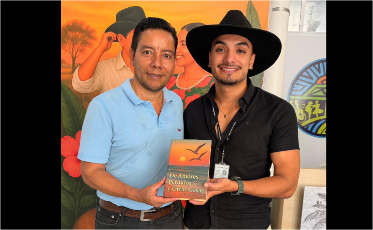 Juan Manuel Naranjo y el comunicador Daniel Berroterán