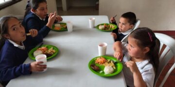 PAE ‘AliMente en Grande’ supervisa entrega de almuerzos en Panqueba