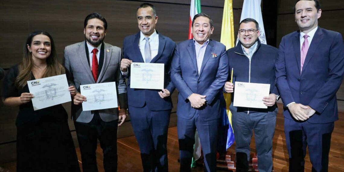 Listos los 6 de Boyacá: Recibieron credenciales y así trabajarán por el departamento