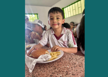 Muzo celebró el Mes de la Niñez: Alegría y nutrición para los estudiantes de la I.E. Nuestra Señora de la Naval