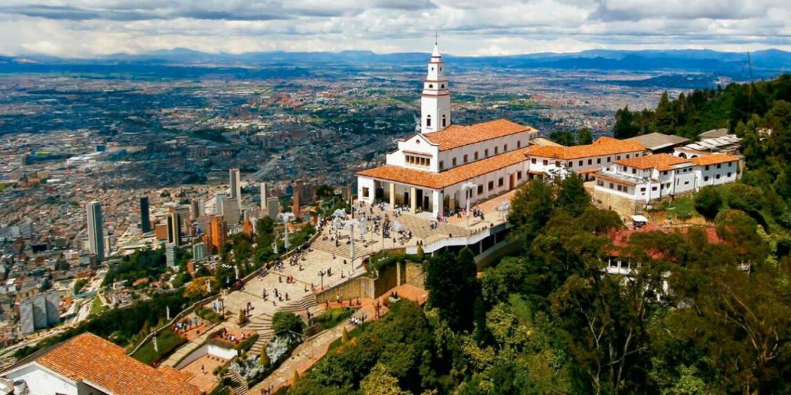 Drones y cámaras térmicas: el intenso operativo para hallar a siete personas perdidas en Monserrate