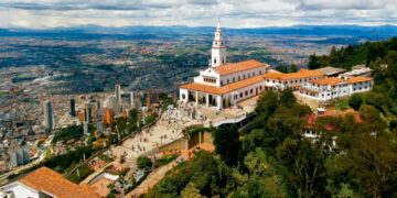 Drones y cámaras térmicas: el intenso operativo para hallar a siete personas perdidas en Monserrate