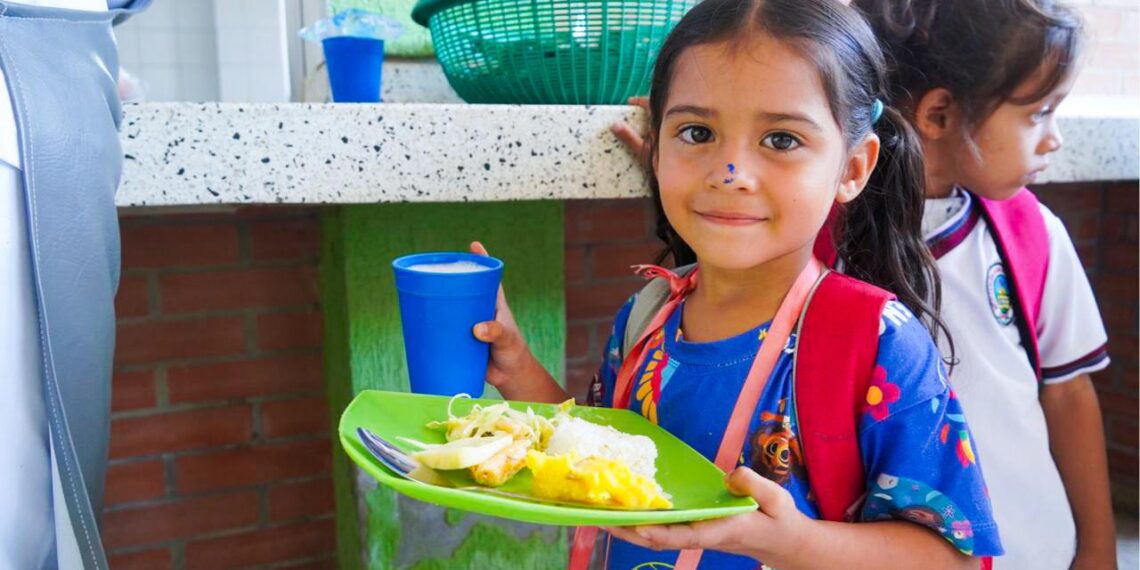 ¿Cómo se beneficiaron en educación más de 30.000 estudiantes en Yopal?
