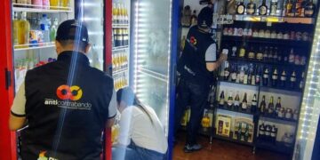 Pusieron en riesgo la salud en Tauramena: Cierran negocio que vendía licor adulterado con estampillas falsas
