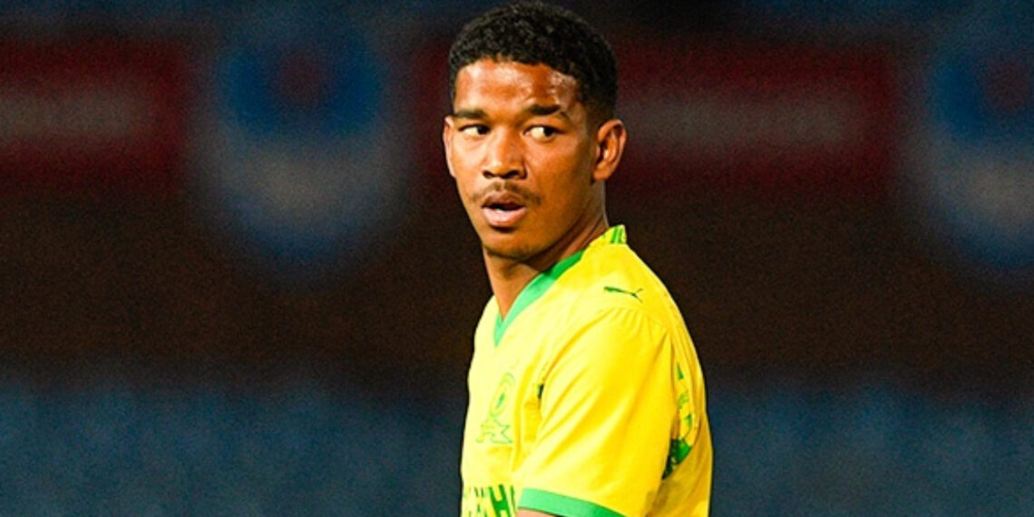 Luto en el fútbol mundial: Fallece el mediocampista sudafricano Jayden Adams