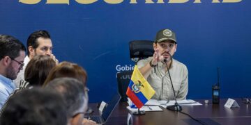 “Aquí mandan las autoridades, no los bandidos”: De La Espriella saca de Santa Marta a presos de Los Pachenca y las ACS