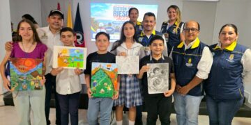 CASANARE: Gobernador César Ortiz Zorro premió a los ganadores del Concurso Escolar de Pintura en Gestión del Riesgo