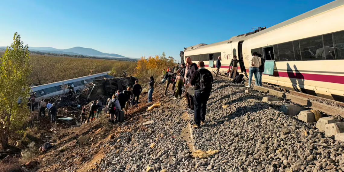 Tragedia ferroviaria en Toledo (España): Al menos 10 muertos en el choque de dos trenes de alta velocidad